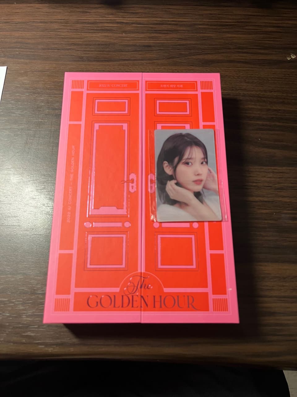分享IU The Golden Hour DVD開箱！ - 追星板| Dcard