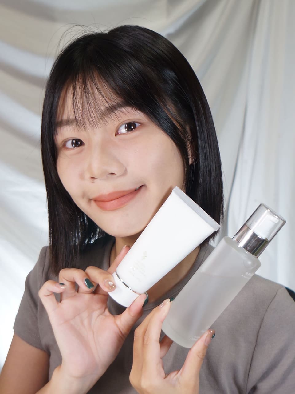 簡單JANDAN還你最簡單的肌膚所需「簡單玫瑰青春露」「胺基酸精華洗顏霜」#文末抽獎 - Van (@van.vanmake) | Dcard