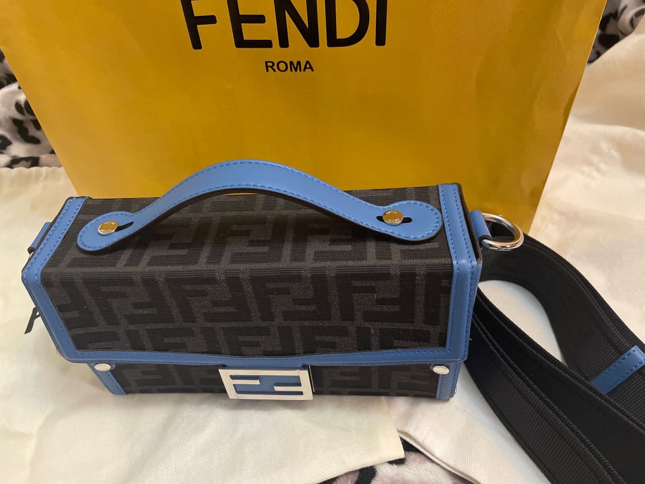 💛 FENDI SOFT BAGUETTE TRUNK REVIEW