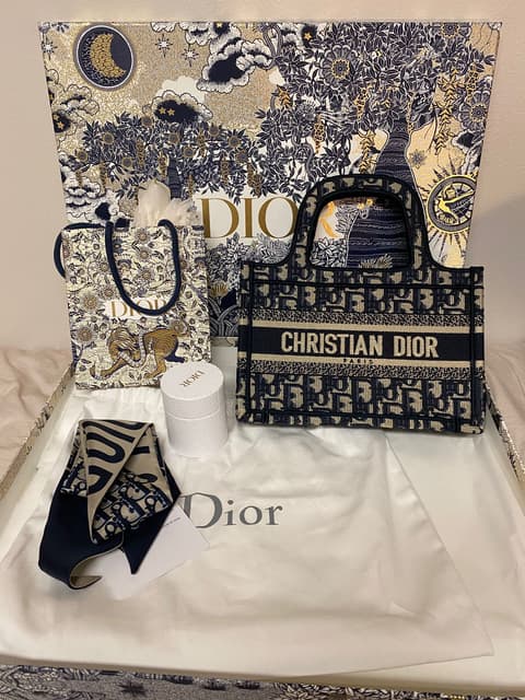 開箱mini Dior Book Tote 老花迷你托特包 老花絲巾 精品板 Dcard