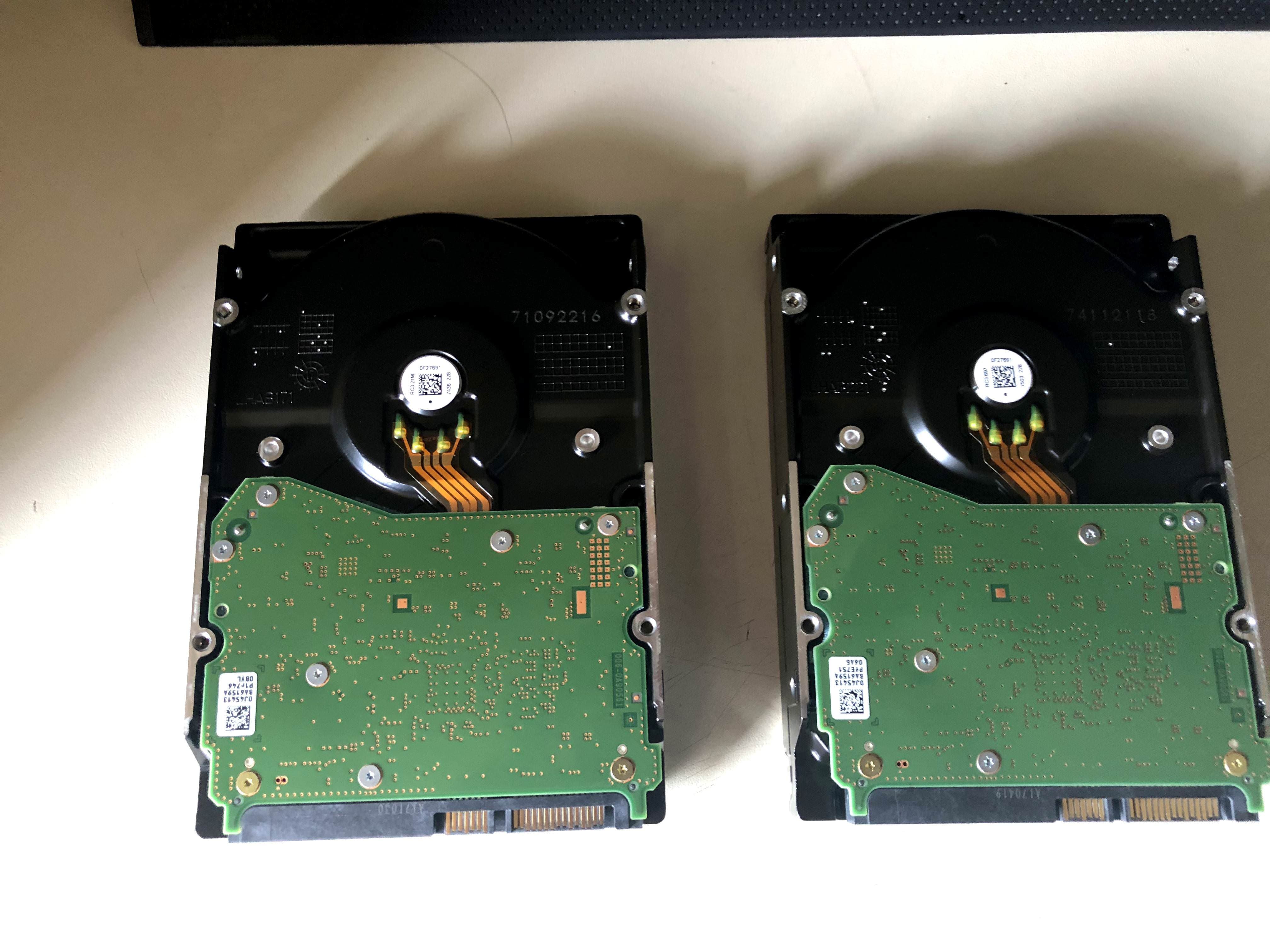 開箱HGST 10TB 3.5吋NAS硬碟(H3IKNAS1000025672SWW) 兩顆&測試- 3C板| Dcard