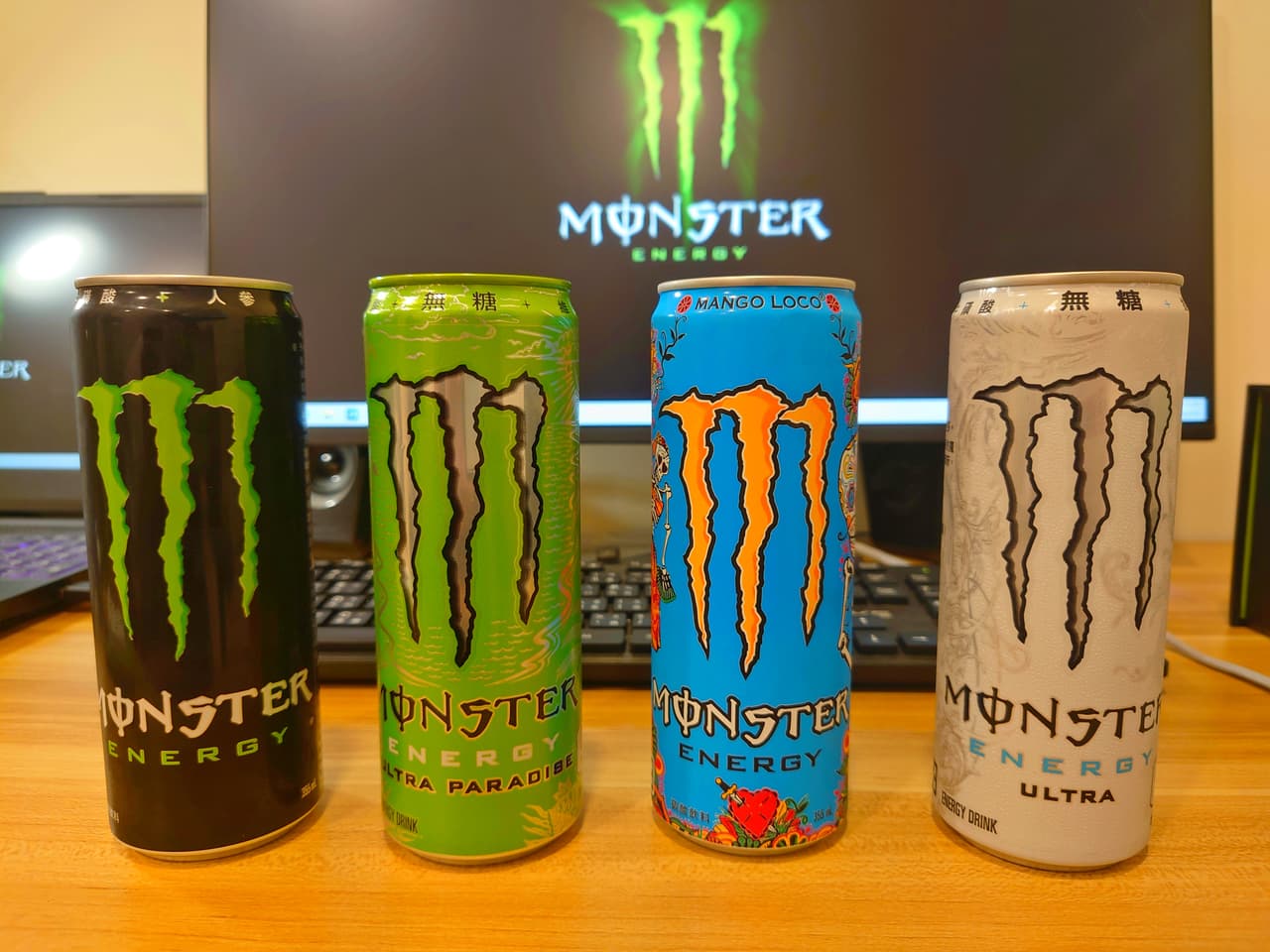 綠色浪潮強勢來襲，來瓶＜魔爪Monster Energy Ultra Paradise＞，不只清爽無負擔，同時極速充滿你全身能量！ - 小小鄔 ...