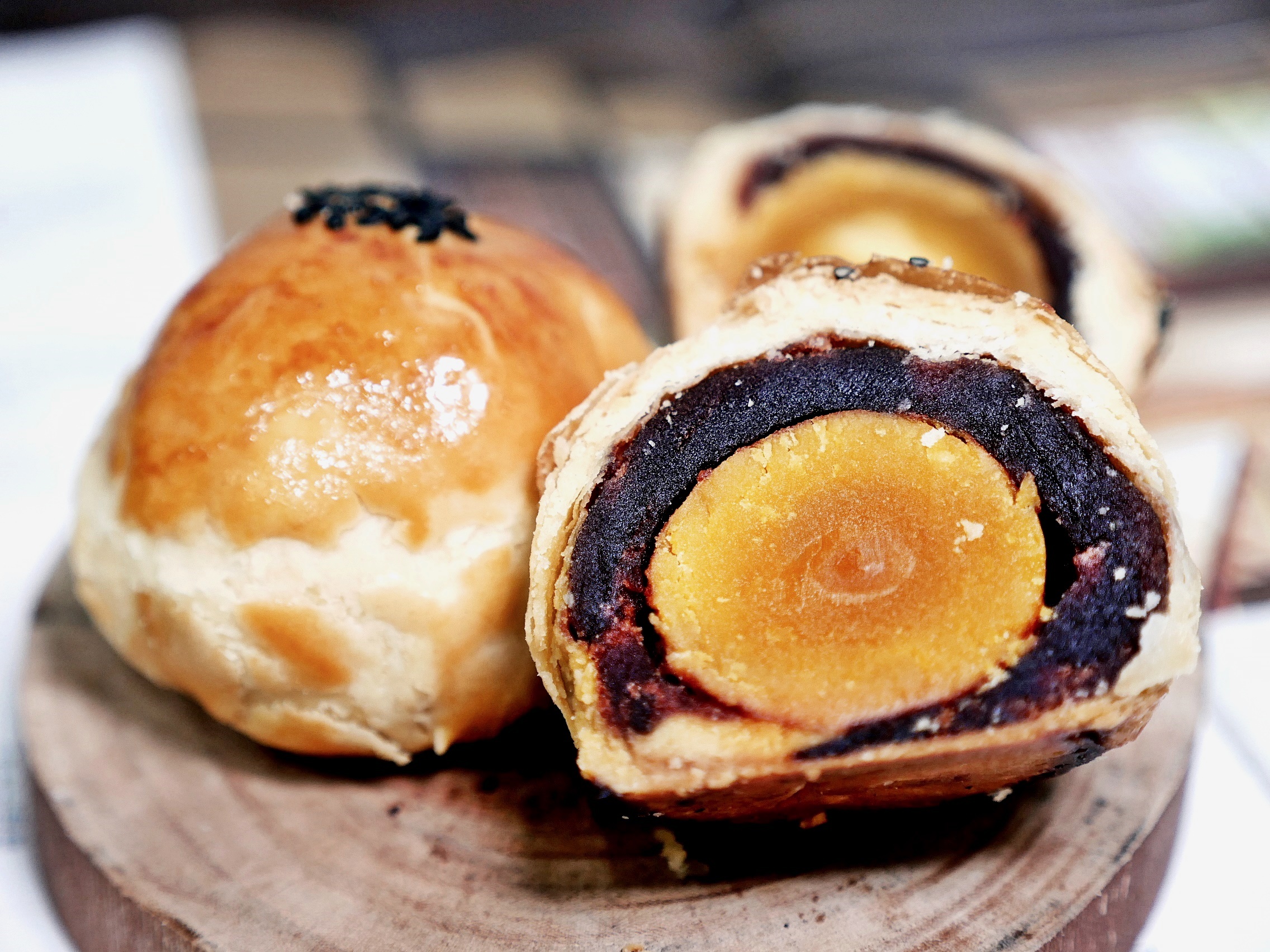 40年烘焙坊不靠麵包店出名，倒是蛋黃酥表現不輸彰化名店