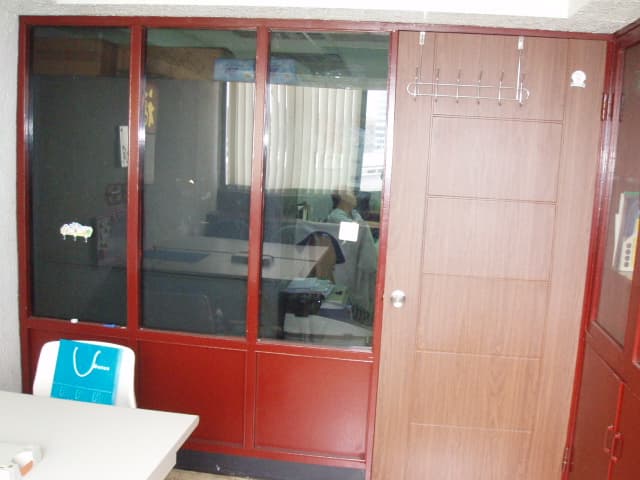 #招租 台北市松山區辦公室 / 辦公桌分租 / 近 微風南京商圈 #租屋#合租 - Image 4