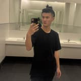 一位內向安靜的藝術家