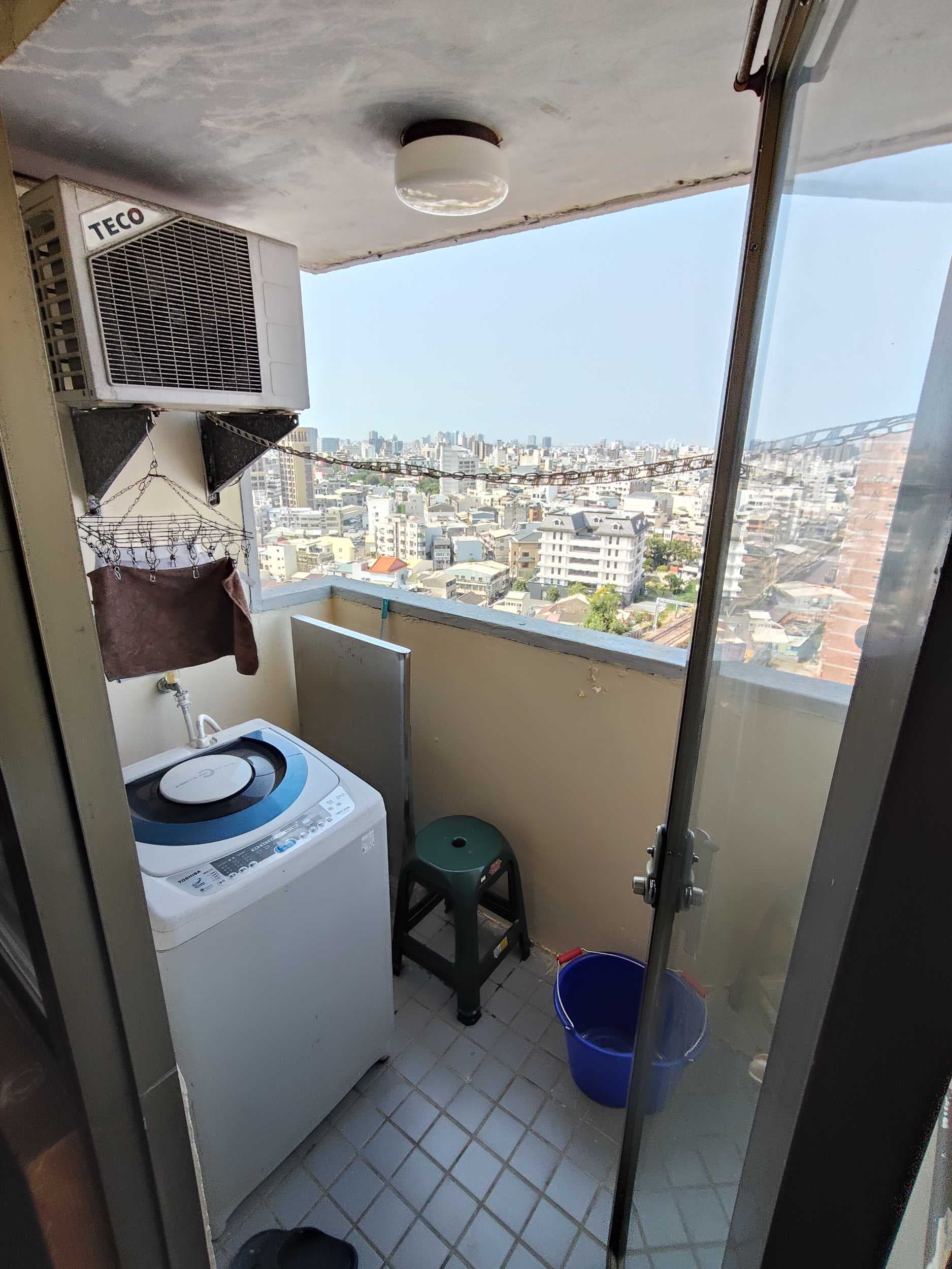 #招租 #招租 台南市 國家新境套房 - Image 8