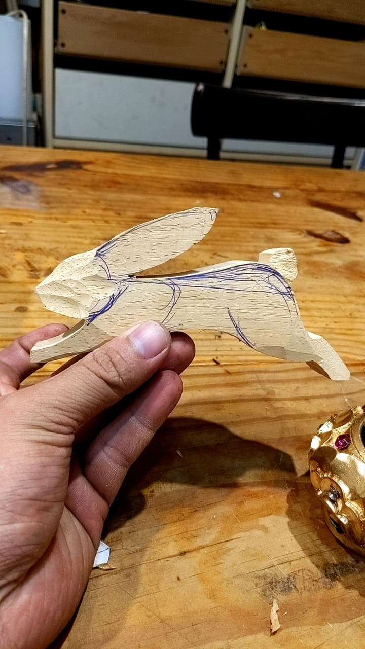 阿尤斯木兔兔木雕 大家好我是小張,今天跟大家分享木雕兔兔 - 手作板 | Dcard