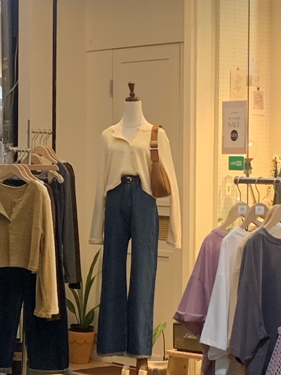 #詢問 新崛江衣服店請益 - 穿搭板 | Dcard