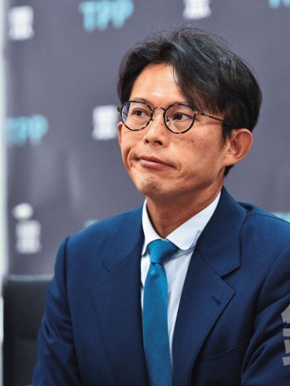 黃國昌臉歪嘴斜是徹徹底底的政客 - 時事板 | Dcard
