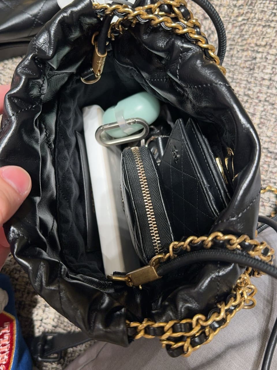 開箱#開箱人生第一個chanel包包chanel 22 mini - 精品板| Dcard