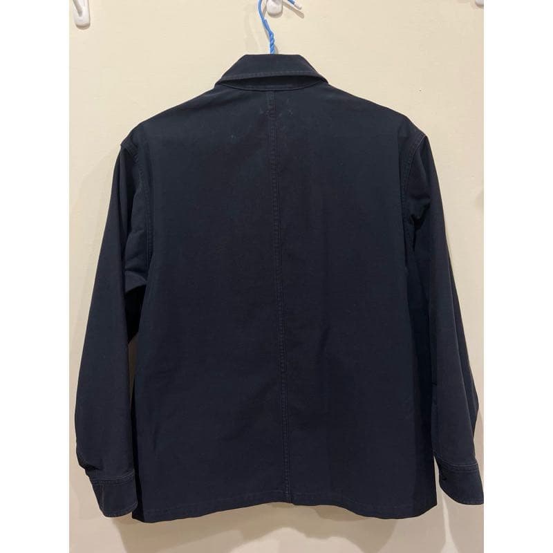 #已贈出 UNIQLO 丈青色襯衫(可當外套)男款S號 - 贈物板 | Dcard