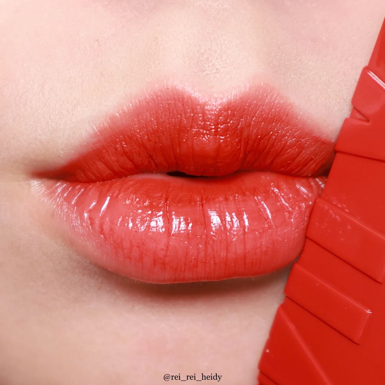 紅紅的嘴唇和粉紅色的吻圖為國際接吻日, 國際接吻日, 吻天, 紅唇紅色素材圖案，PSD和PNG圖片免費下載