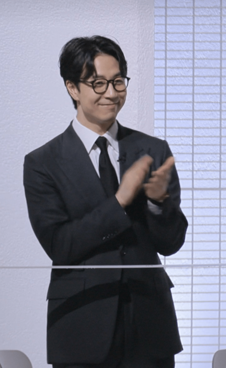 #閒聊 孫鍾元戴眼鏡也太好看😍 - Netflix板 | Dcard