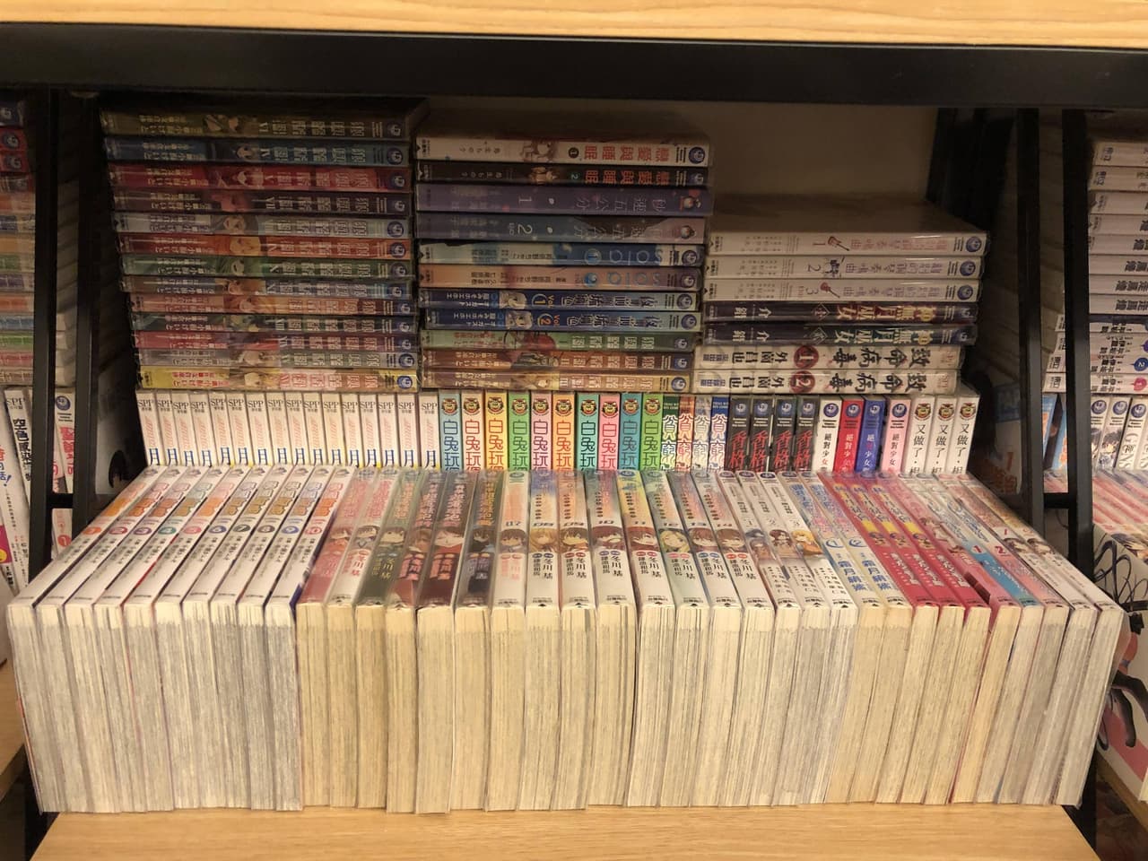 開箱介紹打造夢想中的漫畫&小說書櫃 - 動漫板 | Dcard