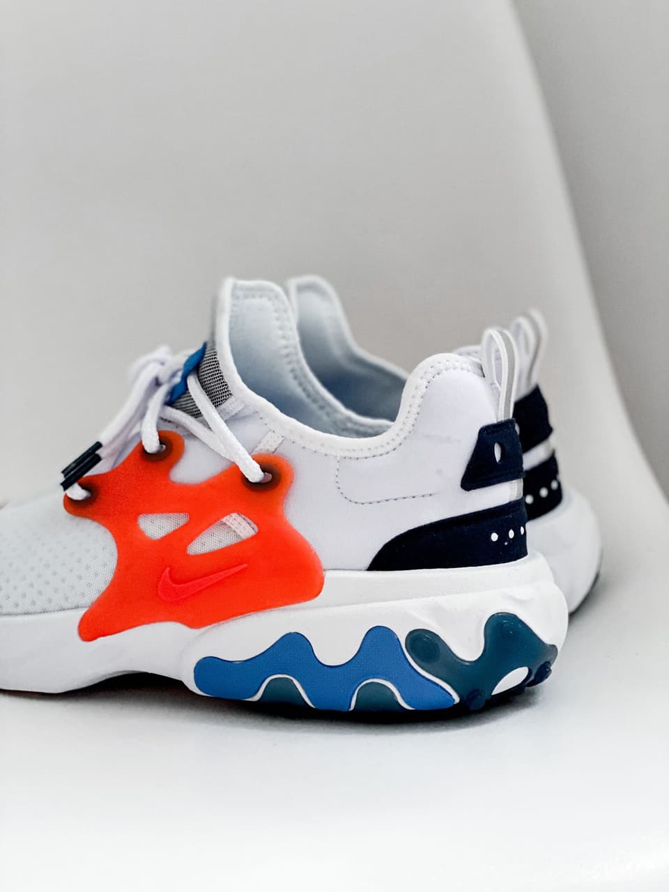 Nike react presto white habanero hot sale red obsidian