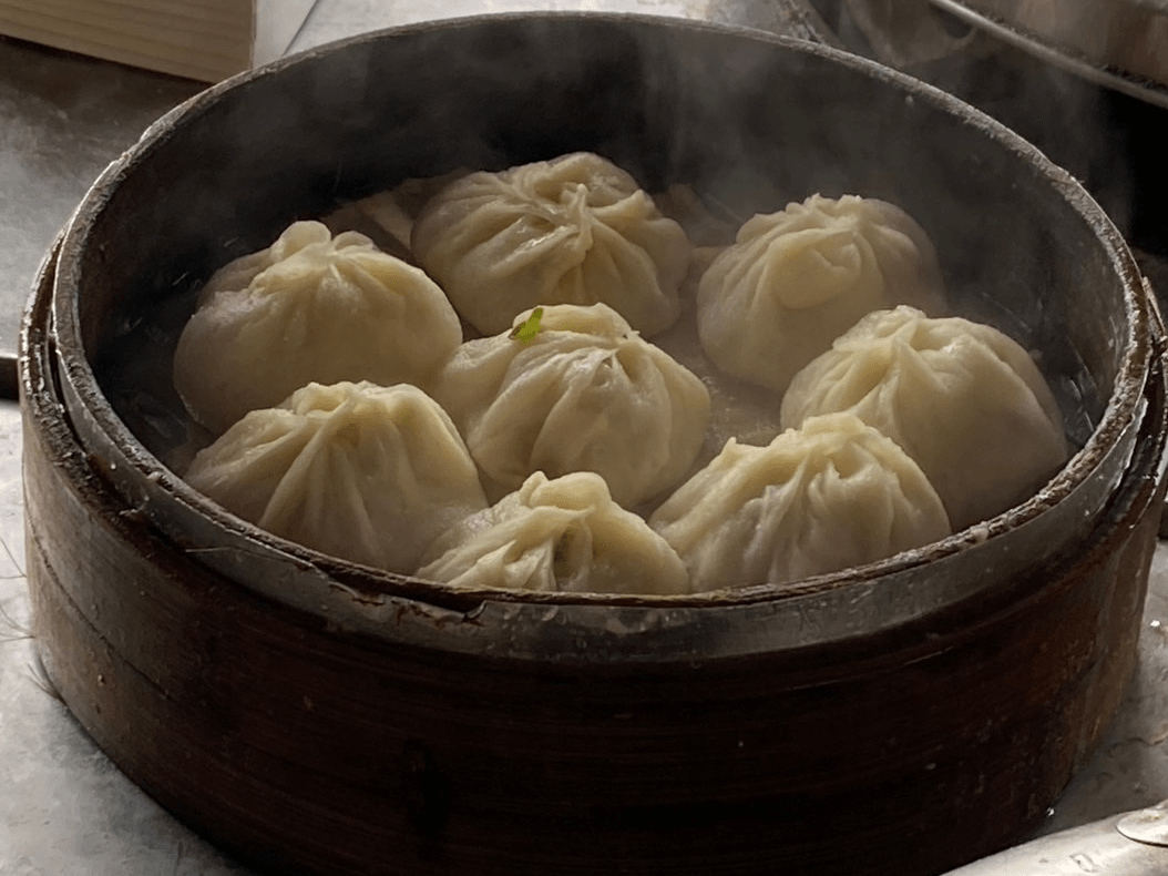 台南早餐|爆漿無名湯包|現包、現擀、現蒸|皮Q多汁味美 - 美食板 | Dcard