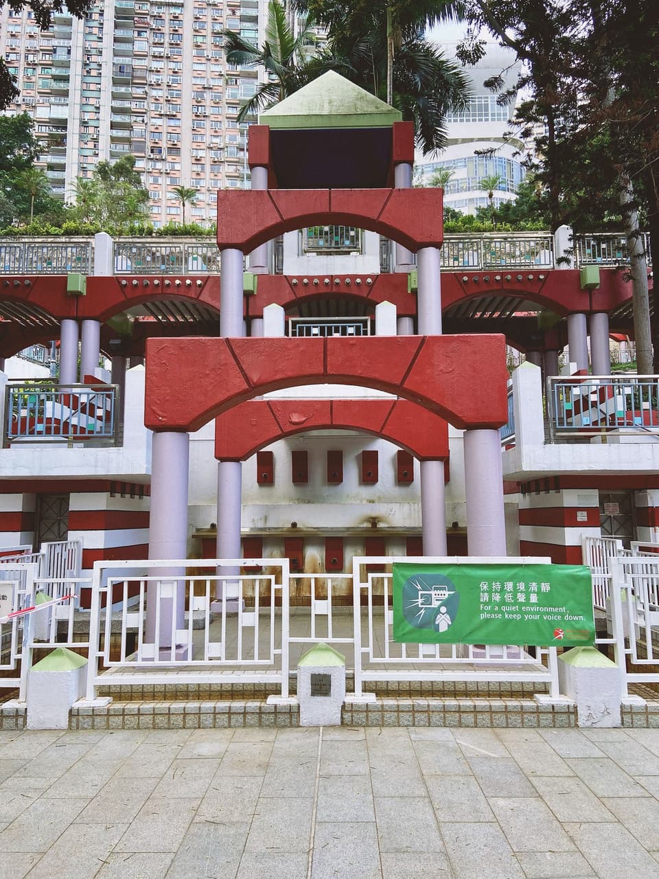 #國外遊記 香港中上環半日遊：美拍與美食打卡散策 - 旅遊板 | Dcard