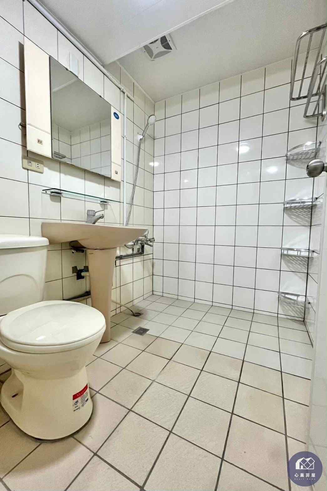 #招租 #轉租 中正紀念堂站電梯雅房 可租補 - Image 6