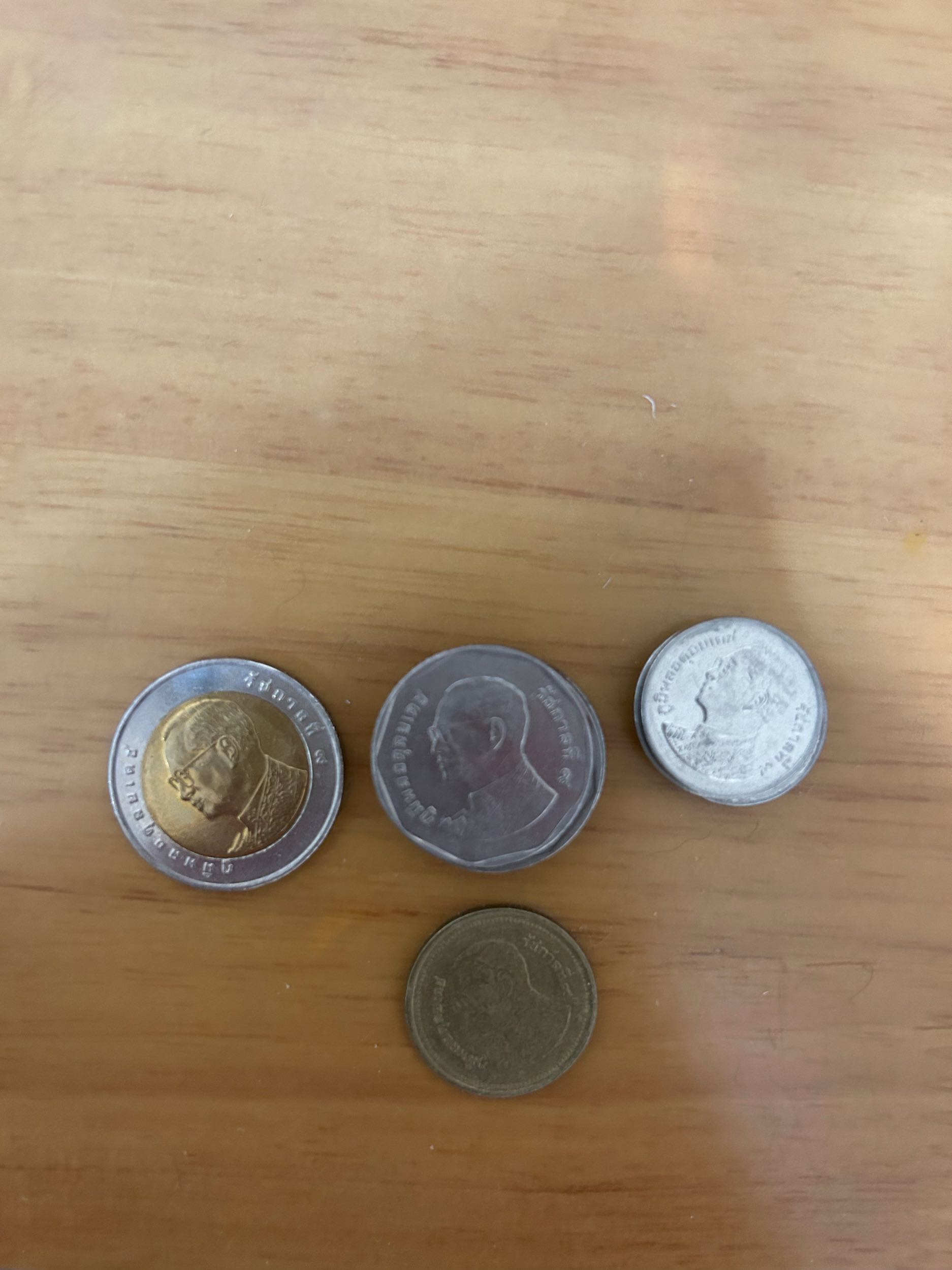 詢問舊版泰銖硬幣- 泰國旅遊板| Dcard