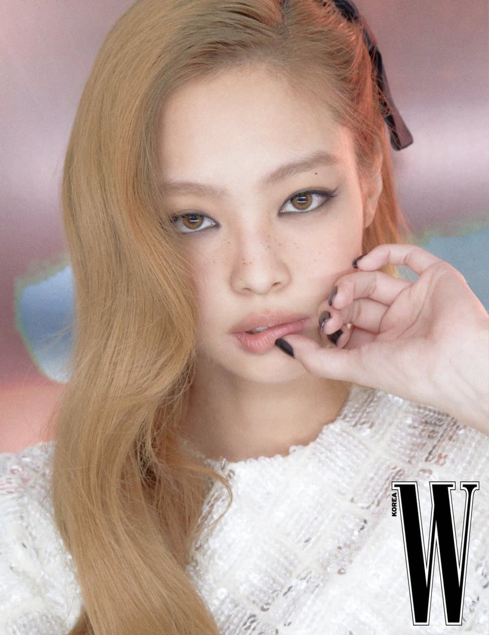 #時尚 JENNIE登上韓國《W》7月刊封面 - BLACKPINK板 | Dcard