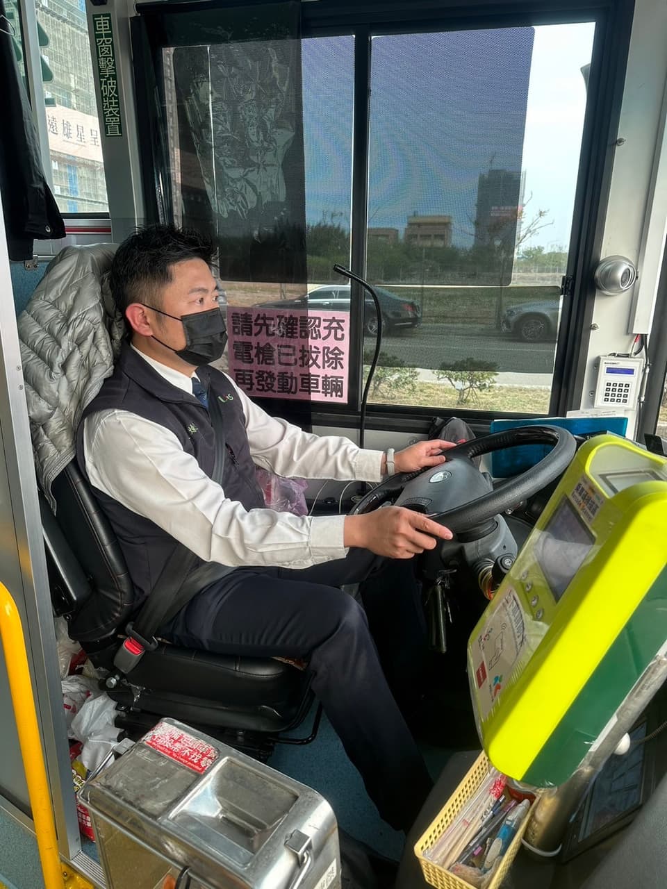 公車司機的職場人生13 （臺中教育大學同學參加文學獎訪談） 台中板 Dcard 