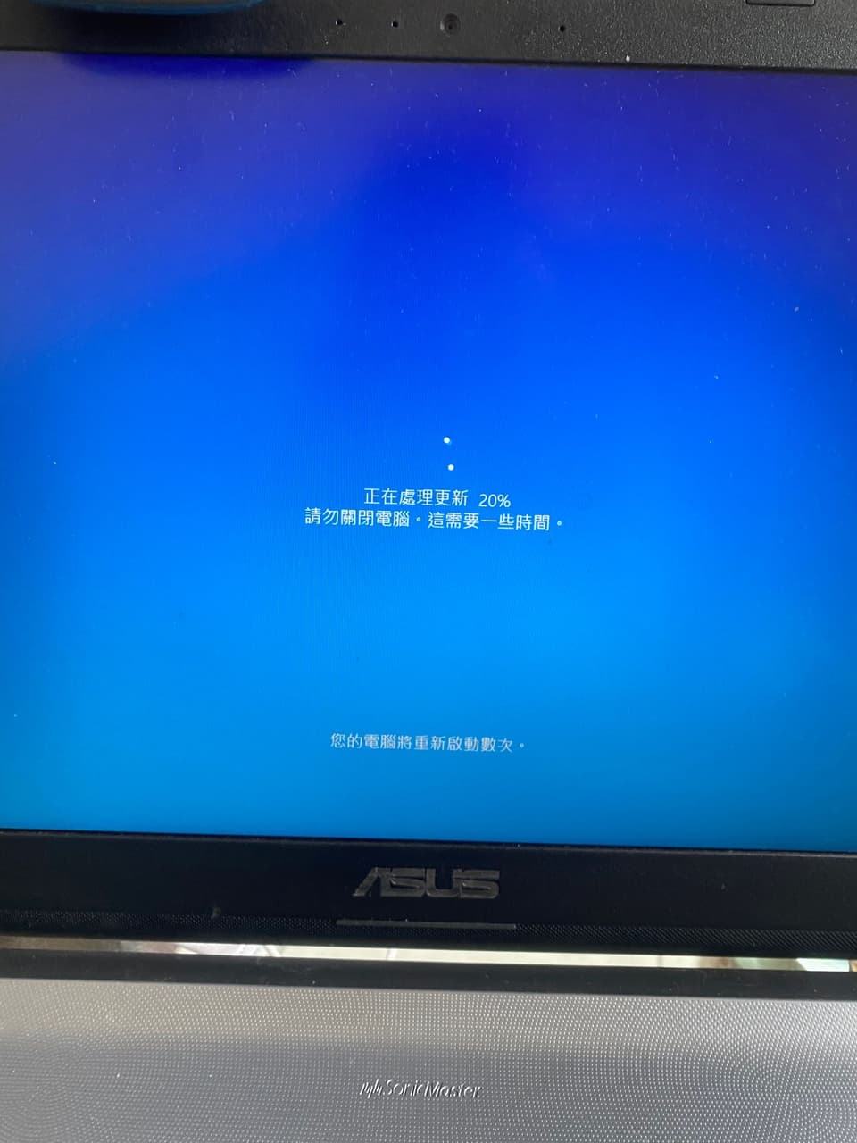 電腦更新的2天😨 - 3C板| Dcard