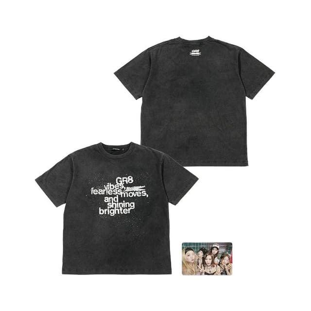 LE SSERAFIMDIFFERENT popup コラボ Tシャツ LE SSERAFIM ポップアップ限定グラフィックTシャツ XL - メルカリ