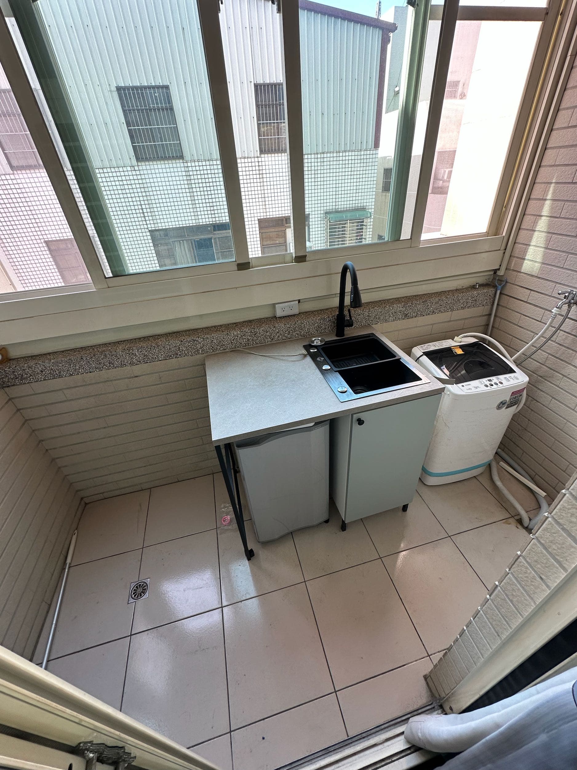 #招租 出租台中西區近勤美套房 - Image 4