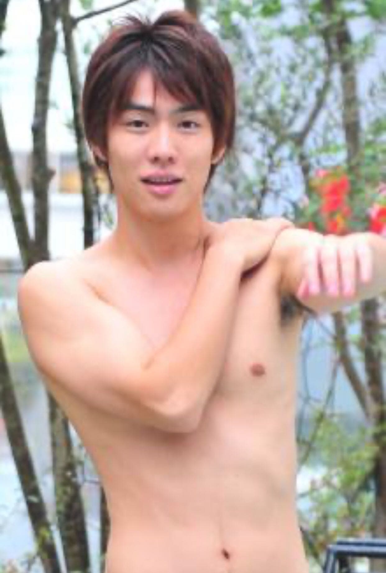 找片求片請問有沒有鈴木一徹的無碼片或尻槍片- 男同志西斯板| Dcard