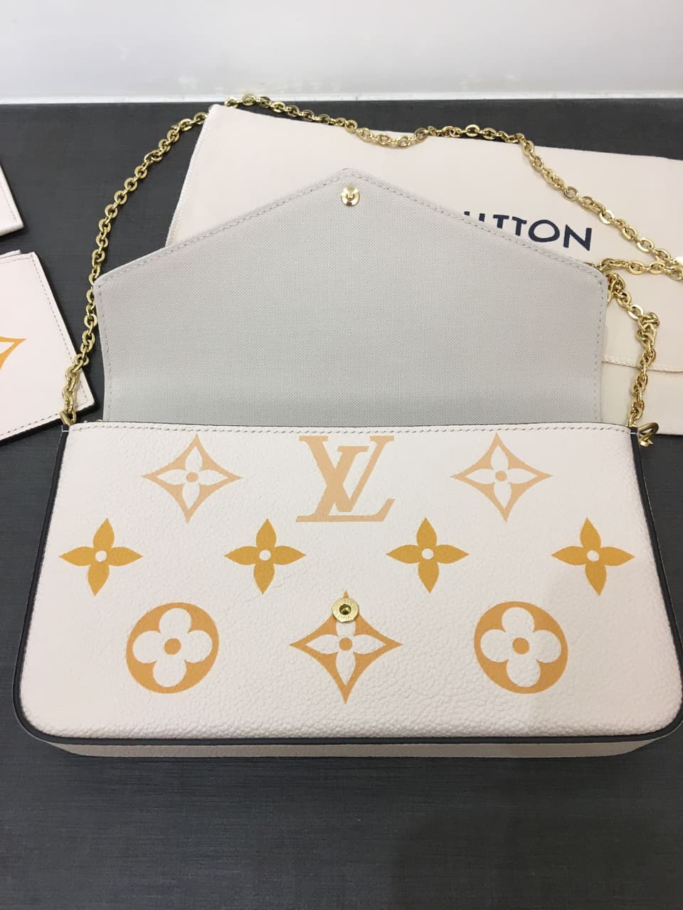 開箱 Lv 限量系列félicie Pochette 精品板 Dcard