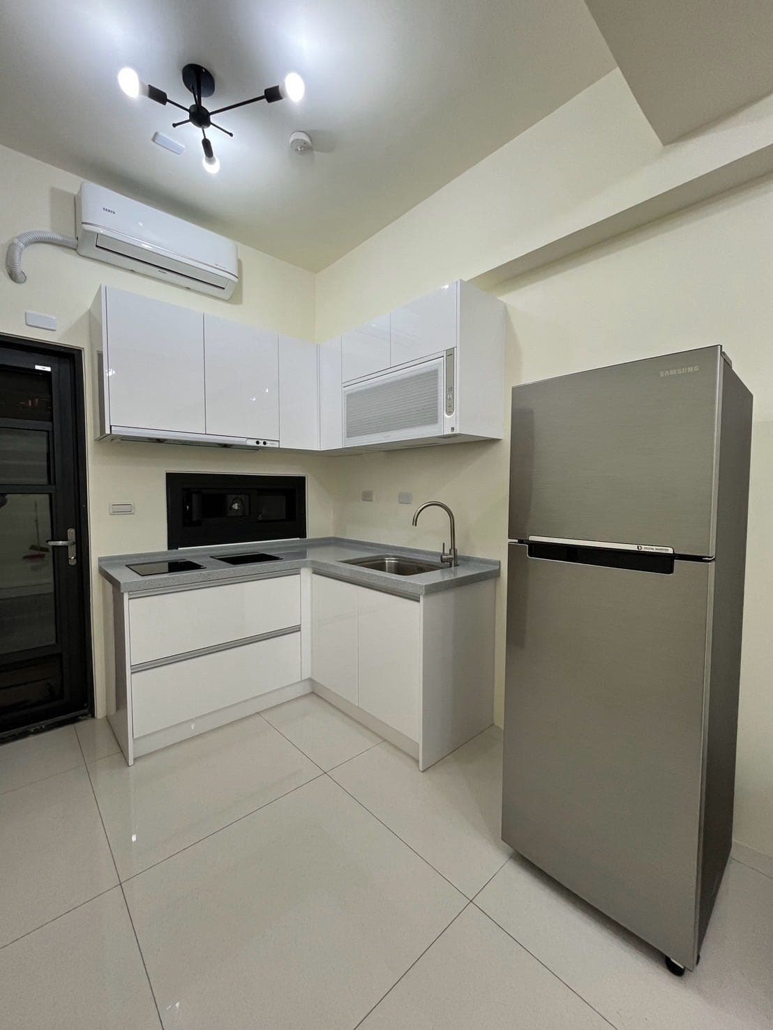 #招租 #招租#台中沙鹿家樂福#靜宜全新交屋電梯大樓兩房🉑寵台水台電 - Image 3