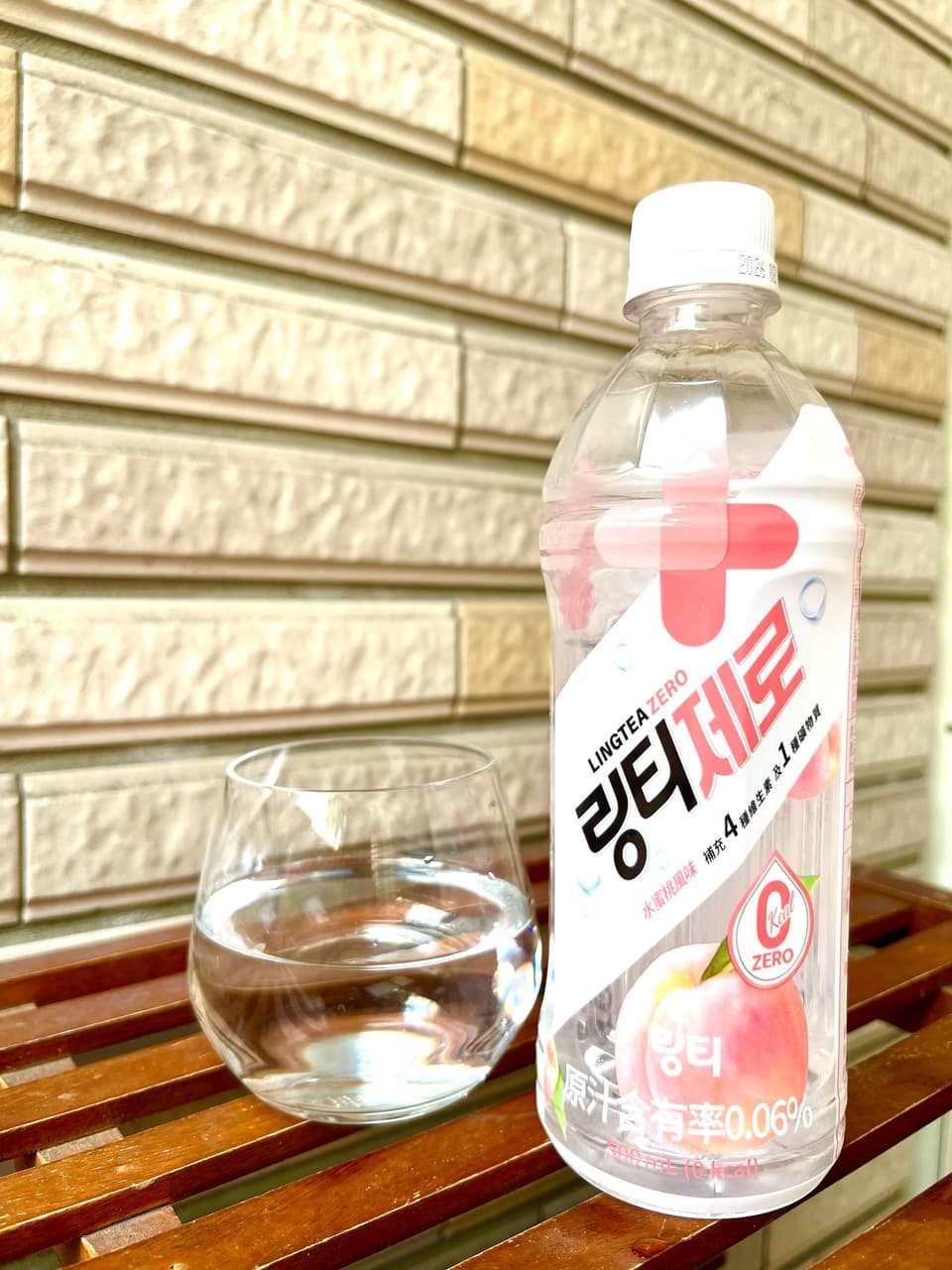 【開箱】超商美食｜LINGTEA水蜜桃風味｜迅速解渴能量補充!韓國熱銷的4ZERO機能飲! - 吃貨白的美食日記 (@dd2473986 ...