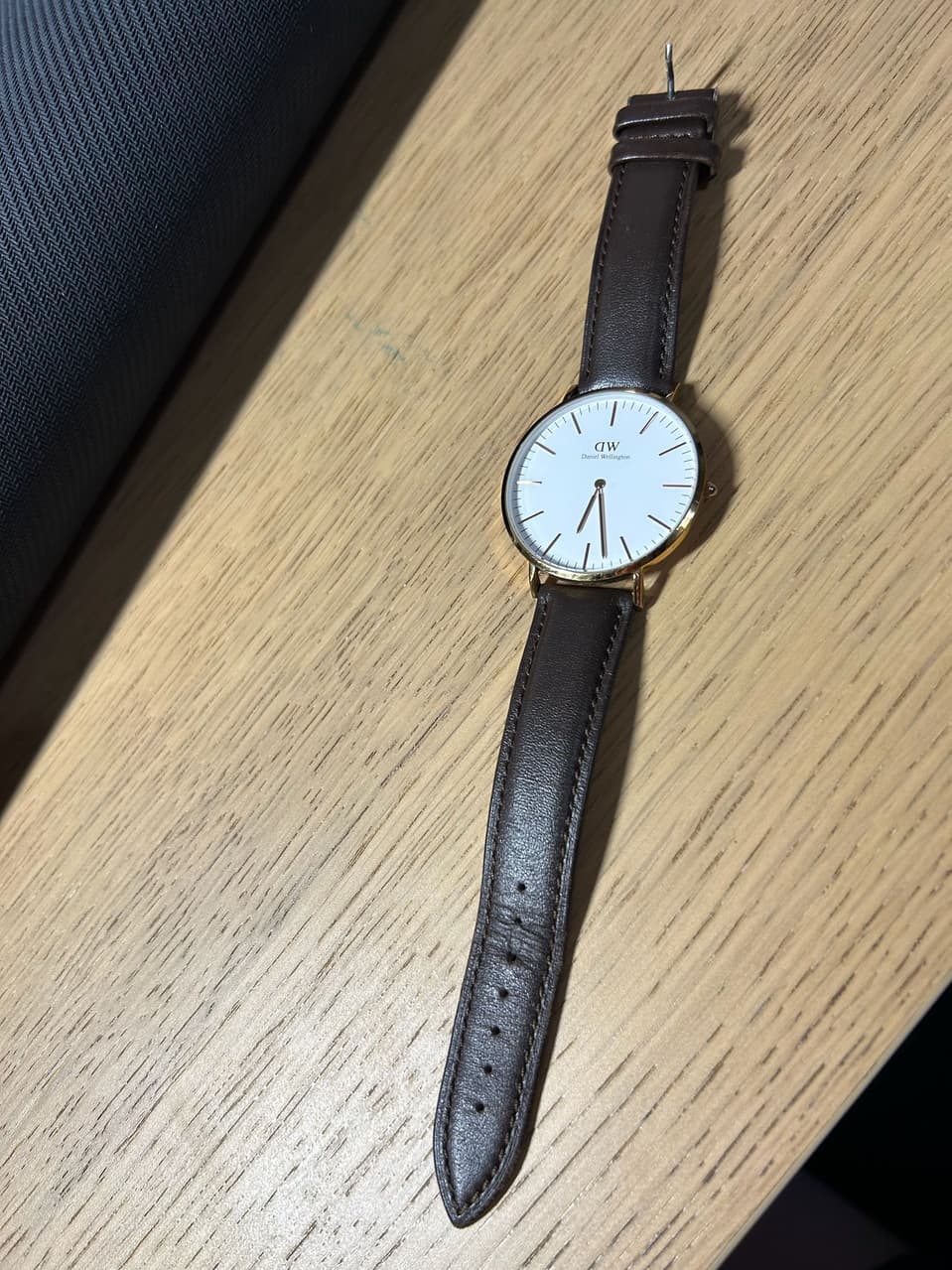 我要賣Daniel Wellington 腕錶/36mm/男女兼用 - 二手交易板 | Dcard