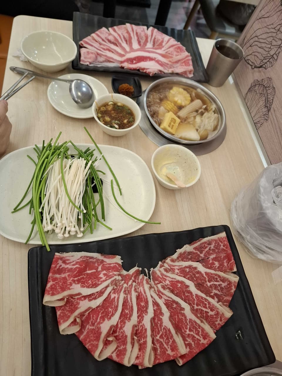 錢都林東芳涮涮鍋 - 美食板 | Dcard