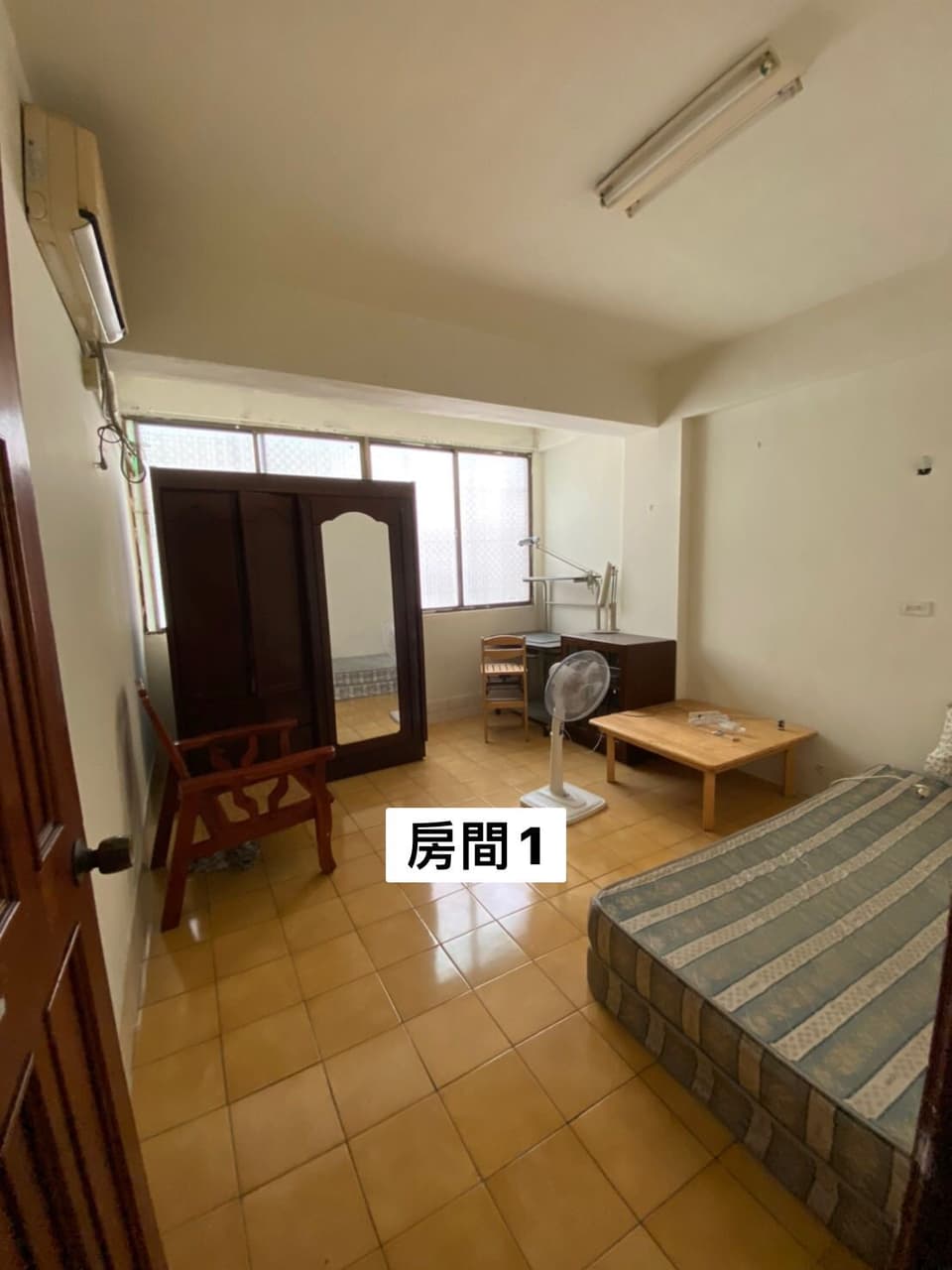 What’s in my room 人人皆需可附情調小燈♡ - 居家生活板 | Dcard