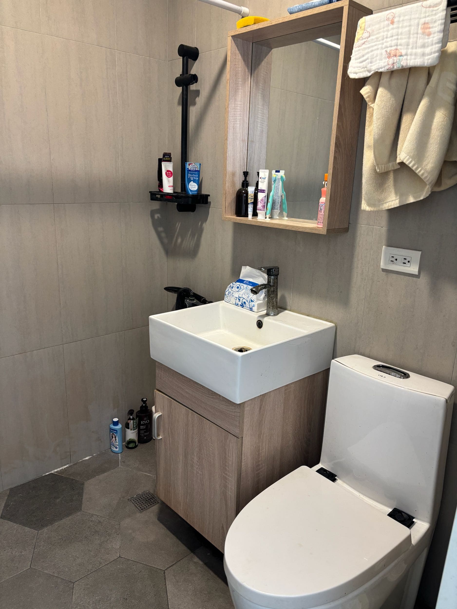 #招租 🏠 台中北區一中街套房頂讓／可直接續租 - Image 3