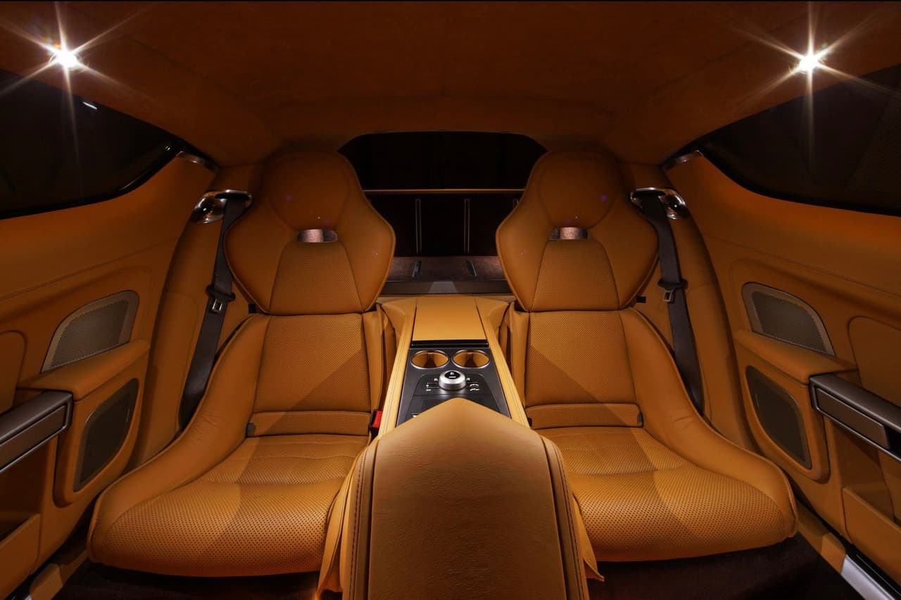 Aston Martin：房車不會回歸 - 汽車板 | Dcard
