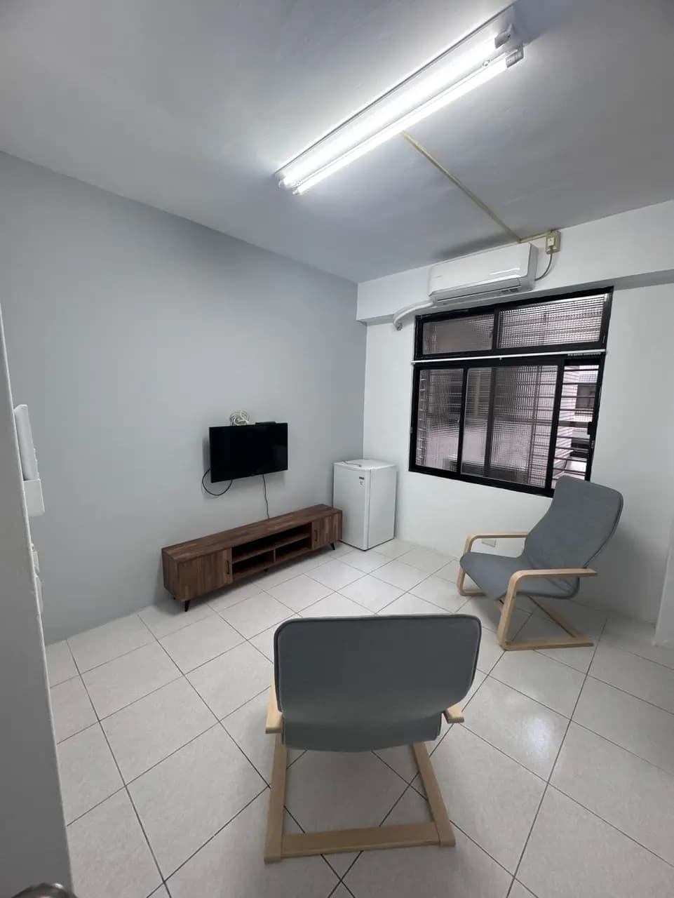 #招租 #招租 【東海、龍井租屋看這邊】 5～10 坪電梯套房 🏠 乾淨又安靜、採光通風都超棒 🌤️ - Image 7