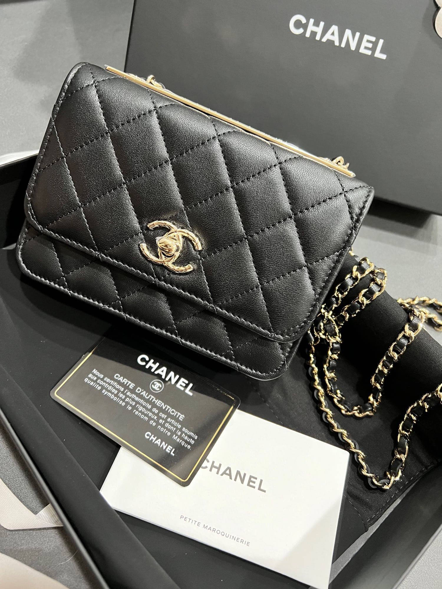 Chanel trendy mini discount woc