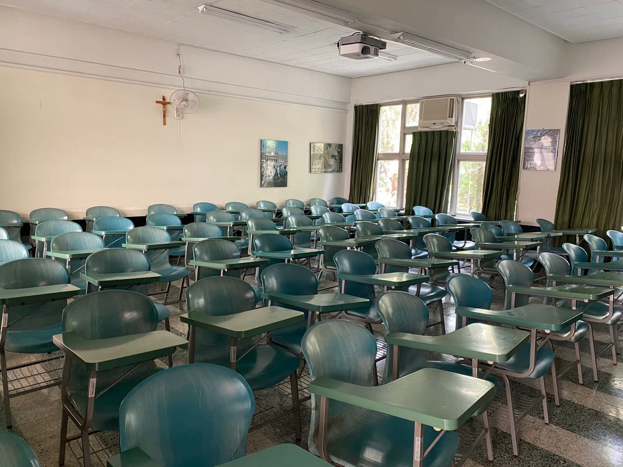 學校有任何高級漂亮的教室嗎？ - 輔仁大學板 | Dcard