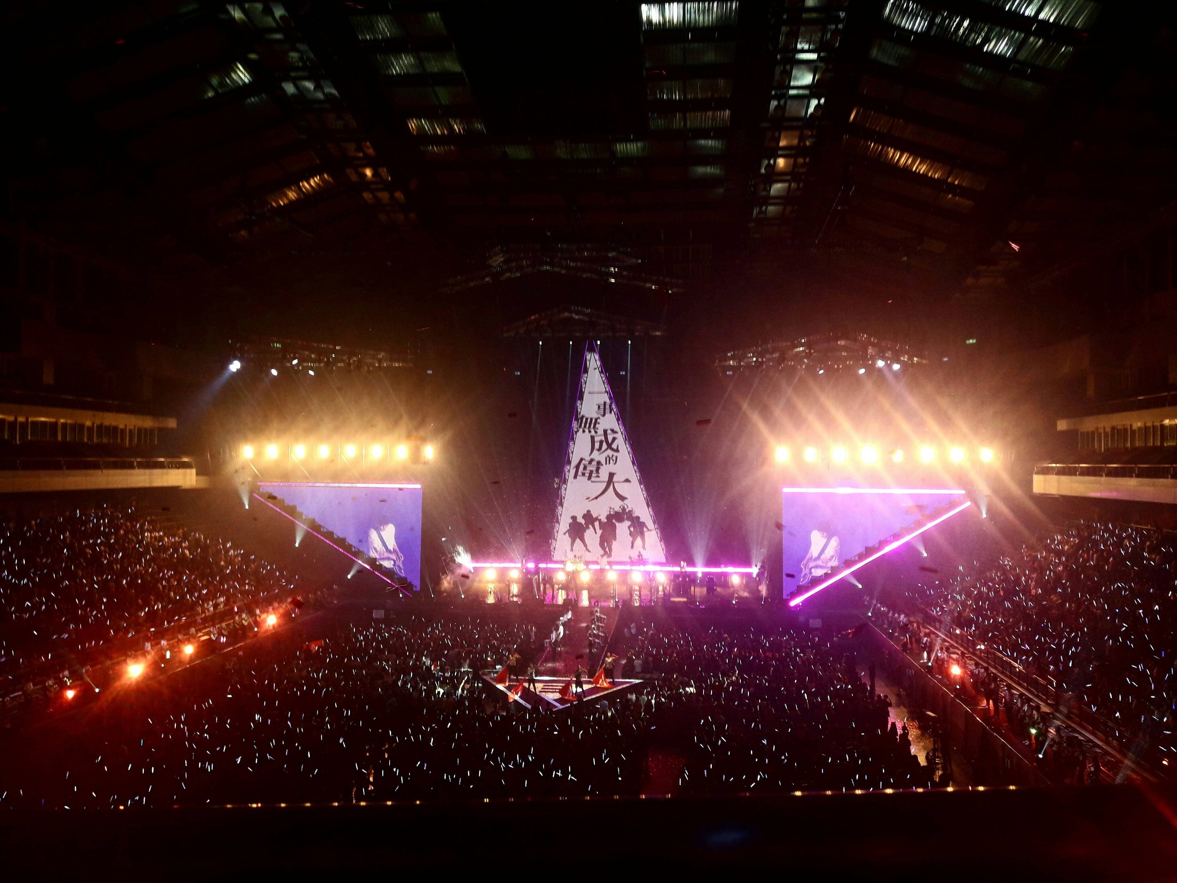 致八三夭，我的青春- 追星板| Dcard