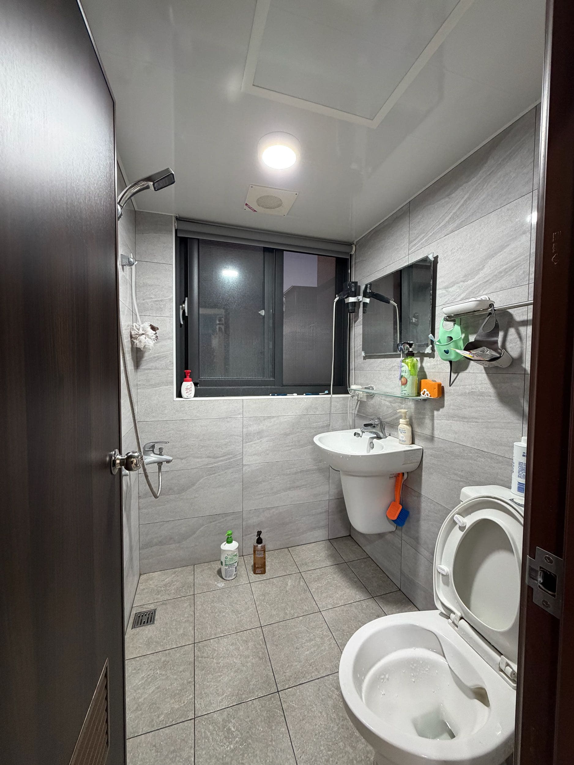 #招租 #招租 🏠 台中西區大全街套房轉租 - Image 4