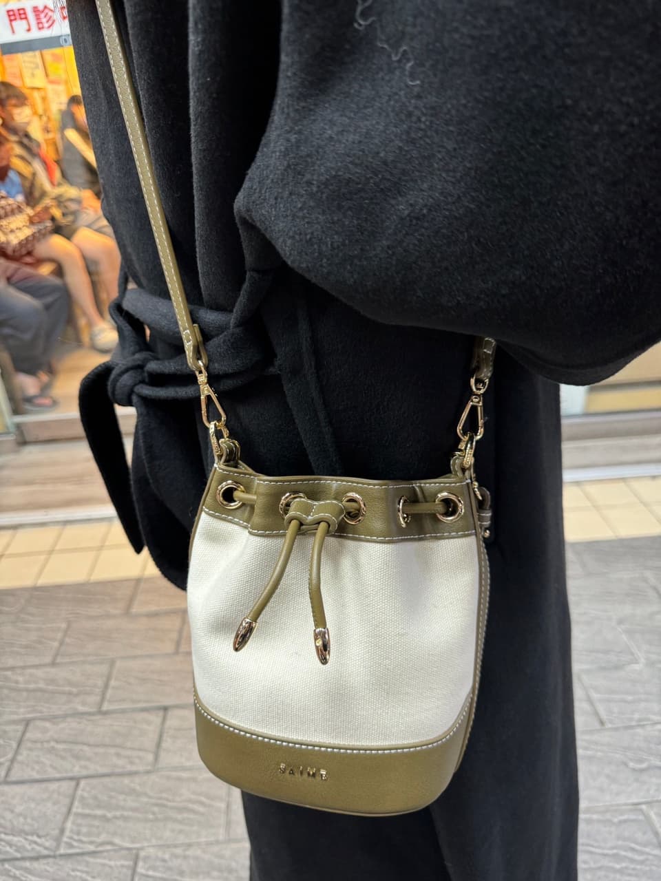 開箱S'AIME -皮革帆布拼接花苞水桶包- 風一般的女子(@crklyj 開箱S'AIME -皮革帆布拼接花苞水桶包- 風一般的女子(@crklyj