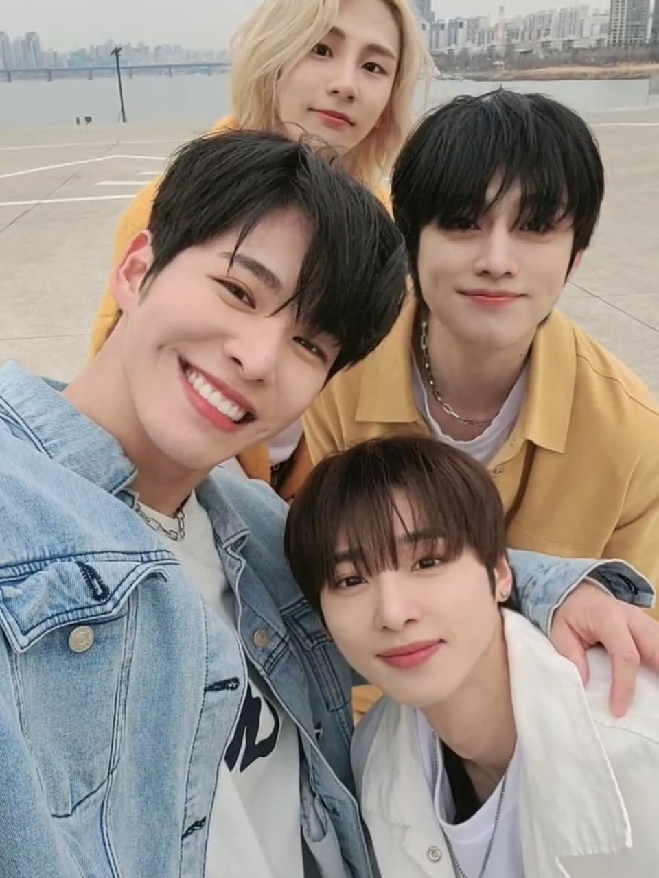 #情報 即將出道的四人男團 XEED 씨드 - 追星板 | Dcard