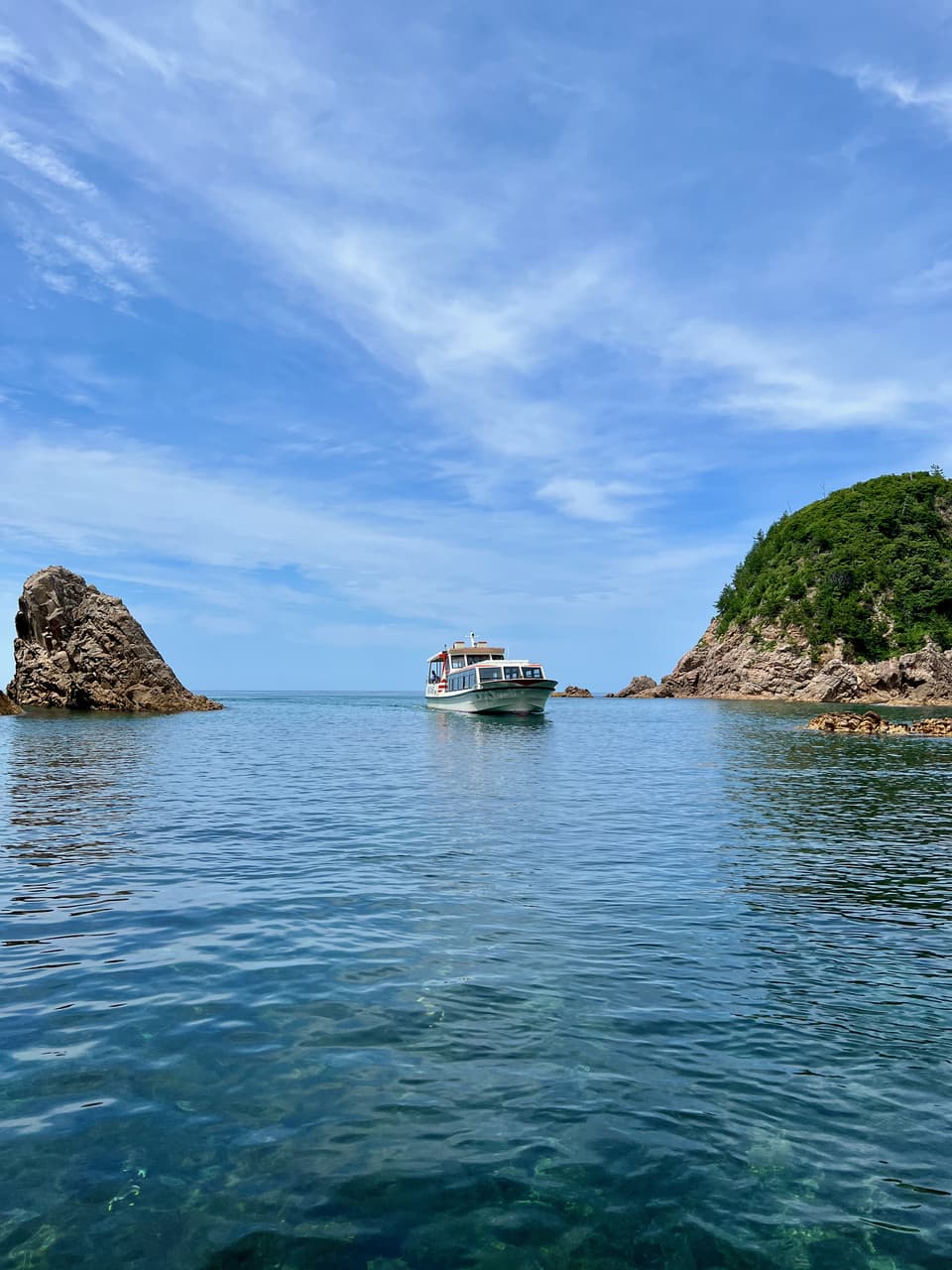 鳥取 岩美町 浦富海岸:帶有獨特意境的海蝕地景 - 日本旅遊板 | Dcard