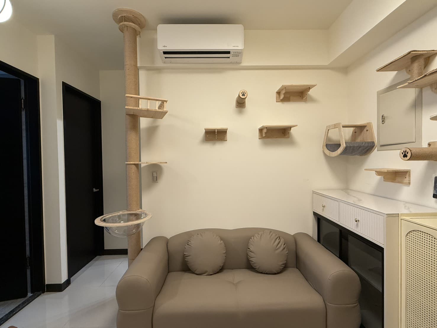 #房東 #貓房 #房東自租 林口A9招租 - Image 1