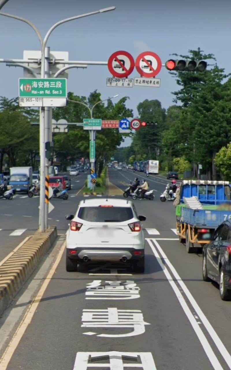 圓形綠燈時是可以左轉和迴轉的吧? - 汽車板 | Dcard