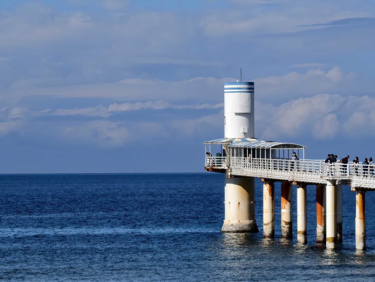 無聊跑去沖繩騎機車...feats. vivo X300 Pro 無聊跑去沖繩騎機車...feats. vivo X300 Pro