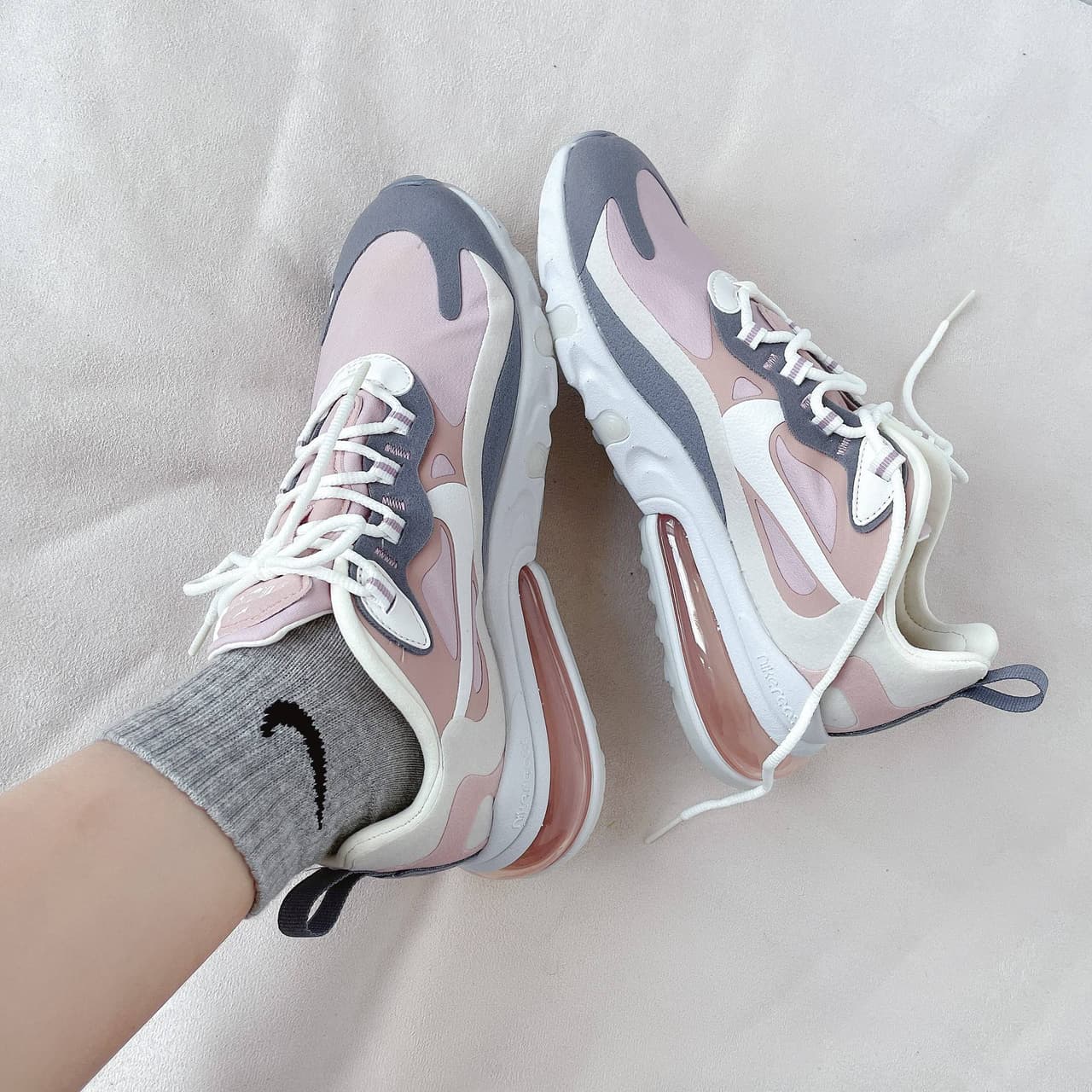 Nike Air Max 270 Dcard