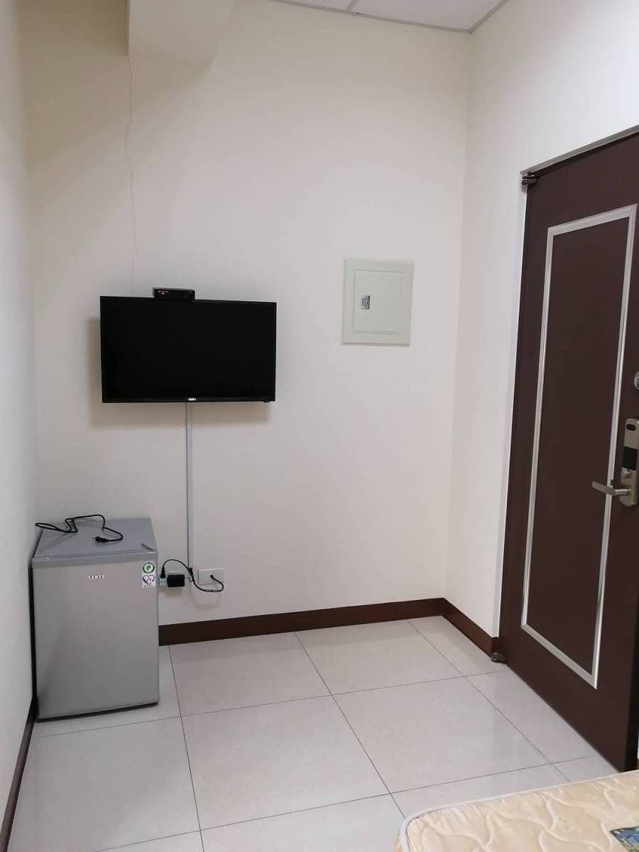 #招租 #轉租文 大社租屋
因為各人因素要搬家
找一個從12/1租到隔年7/31
幫我頂替
格局：3F獨立套房（單人小套房）
價格：6000（可租補至少2640） - Image 3